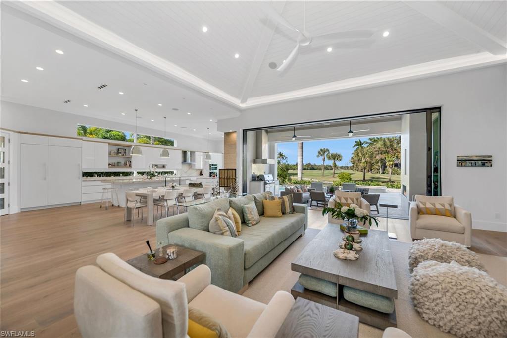 LANDINGS AT BEARS PAW - Residential