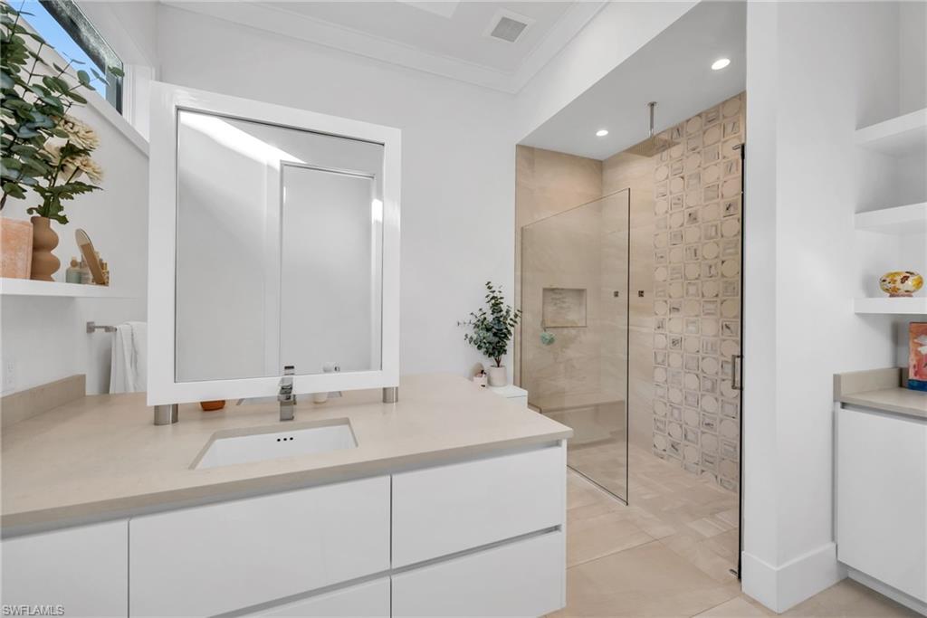 LANDINGS AT BEARS PAW - Residential