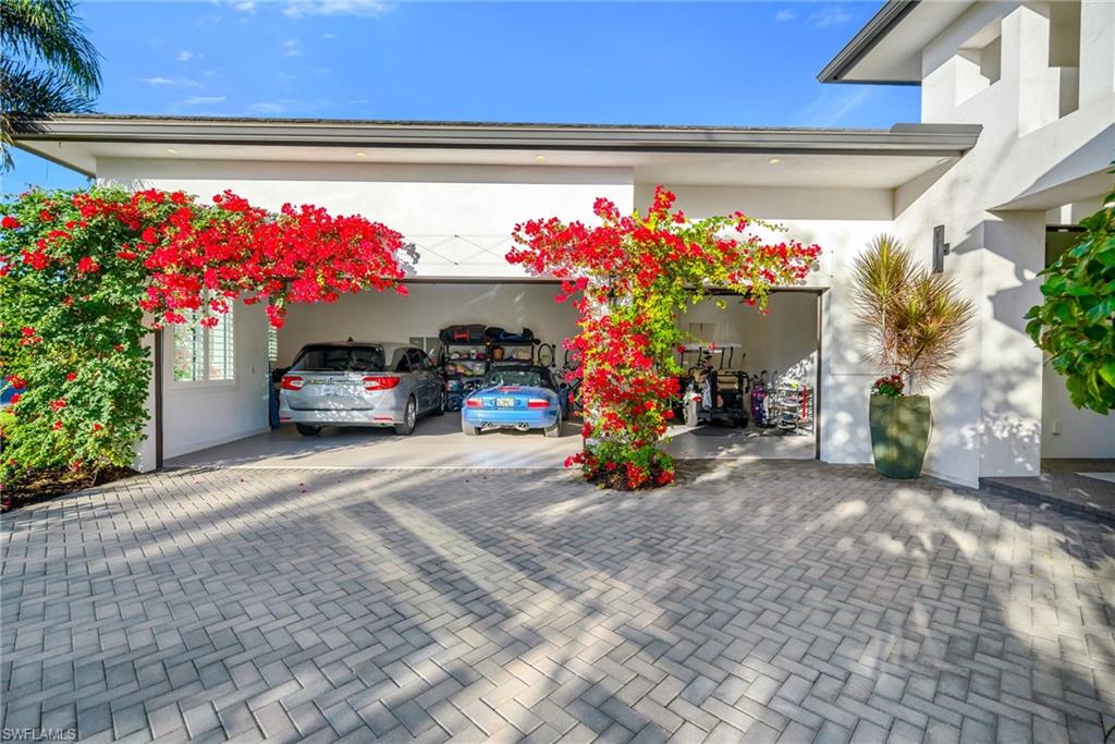 LANDINGS AT BEARS PAW - Residential