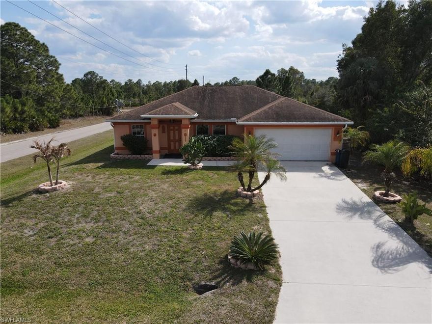 Beautiful corner property with a POOL, dead end streets on both sides of home and lots of backyard privacy.
Enjoy your new 3/2 home, close to everything and with easy access to Ft Myers, With prices going up everyday,
secure this home today. Located in a well established neighborhood and ready to movce in.