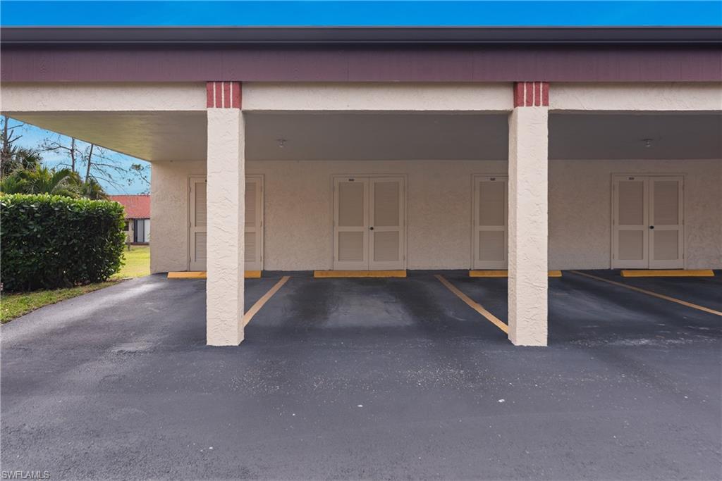 BOCA CIEGA MANOR - Residential