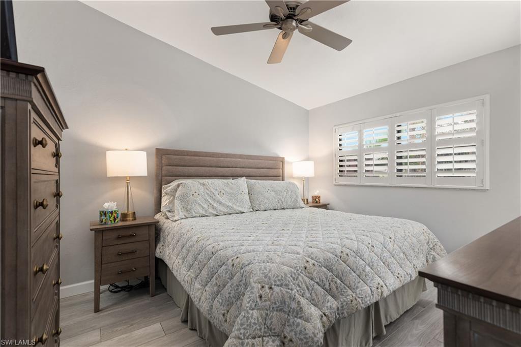 BOCA CIEGA MANOR - Residential