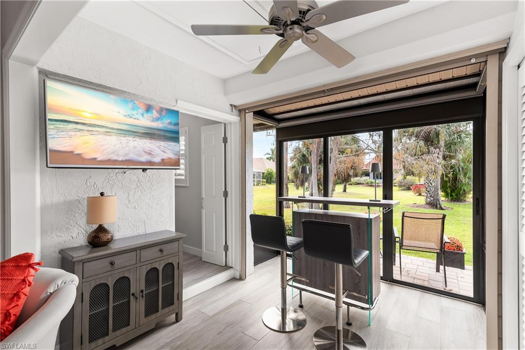 BOCA CIEGA MANOR - Residential