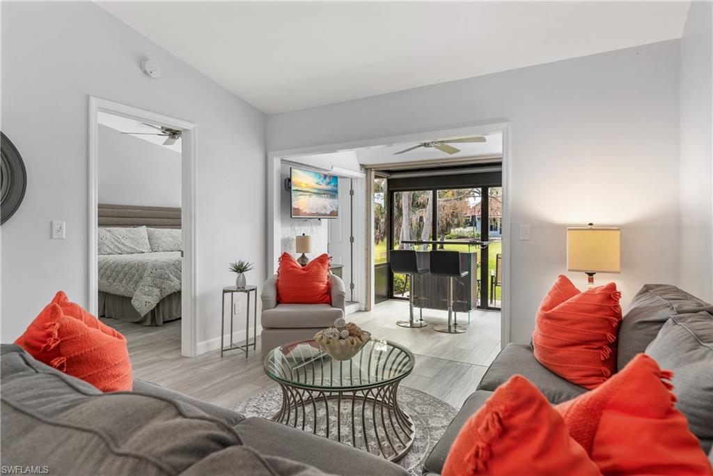 BOCA CIEGA MANOR - Residential