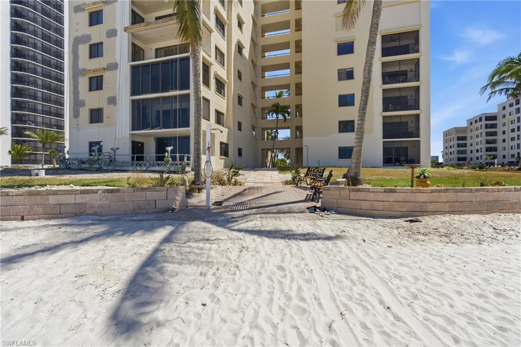 SANDARAC CONDO - Residential