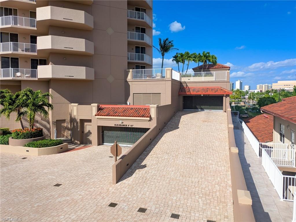 HIGH POINT PLACE - Residential