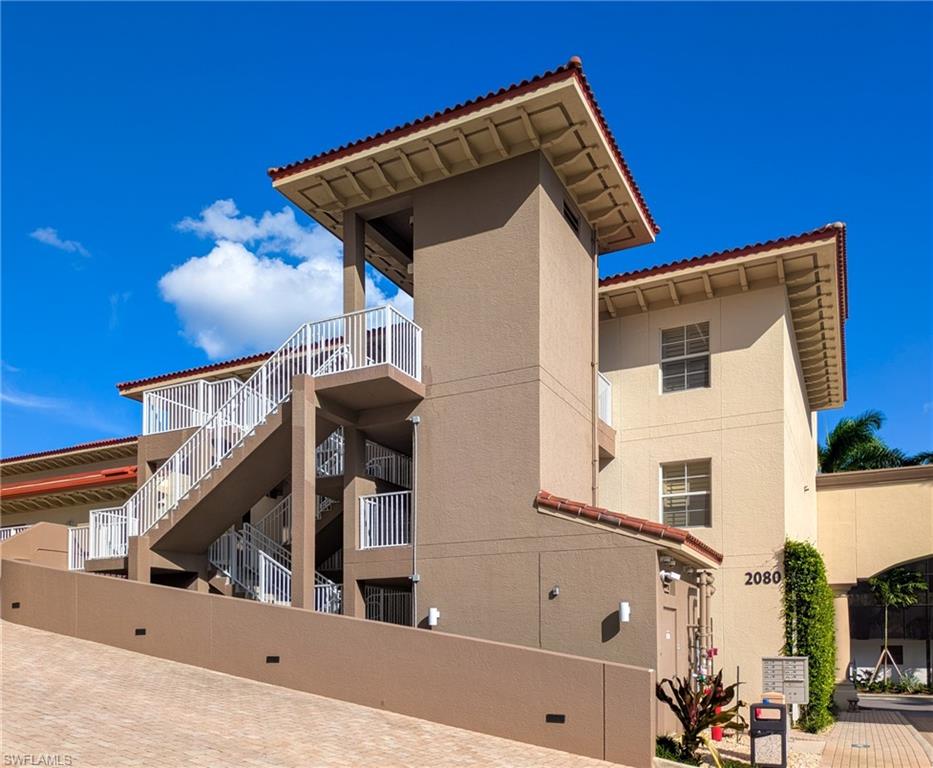 HIGH POINT PLACE - Residential