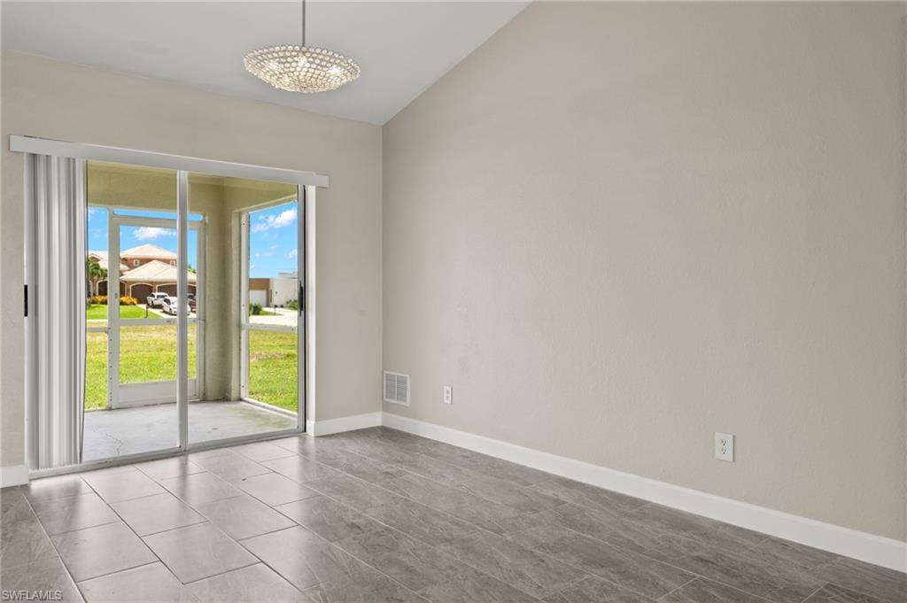 CAPE CORAL - Residential