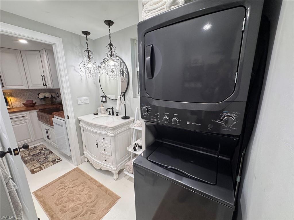 RIVERBEND MOTORCOACH RESORT - Land