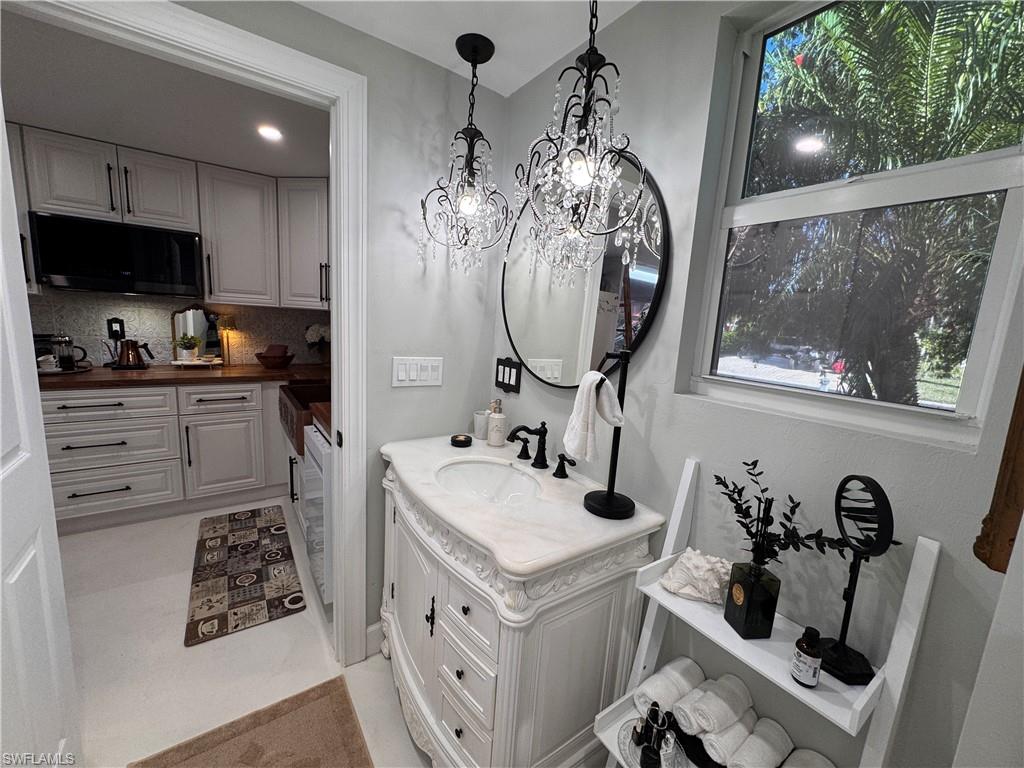 RIVERBEND MOTORCOACH RESORT - Land