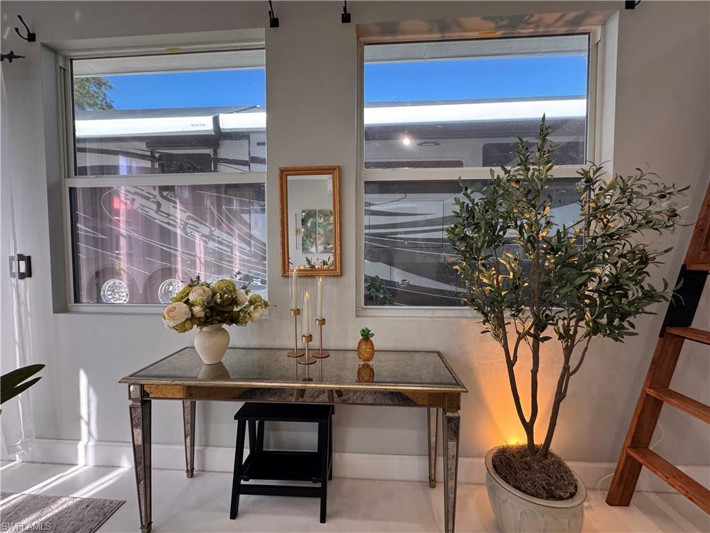 RIVERBEND MOTORCOACH RESORT - Land