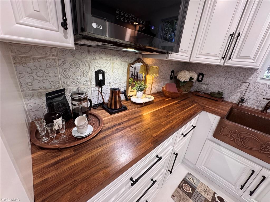 RIVERBEND MOTORCOACH RESORT - Land