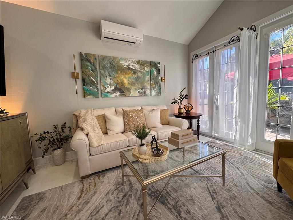 RIVERBEND MOTORCOACH RESORT - Land