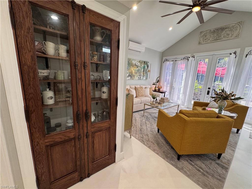 RIVERBEND MOTORCOACH RESORT - Land