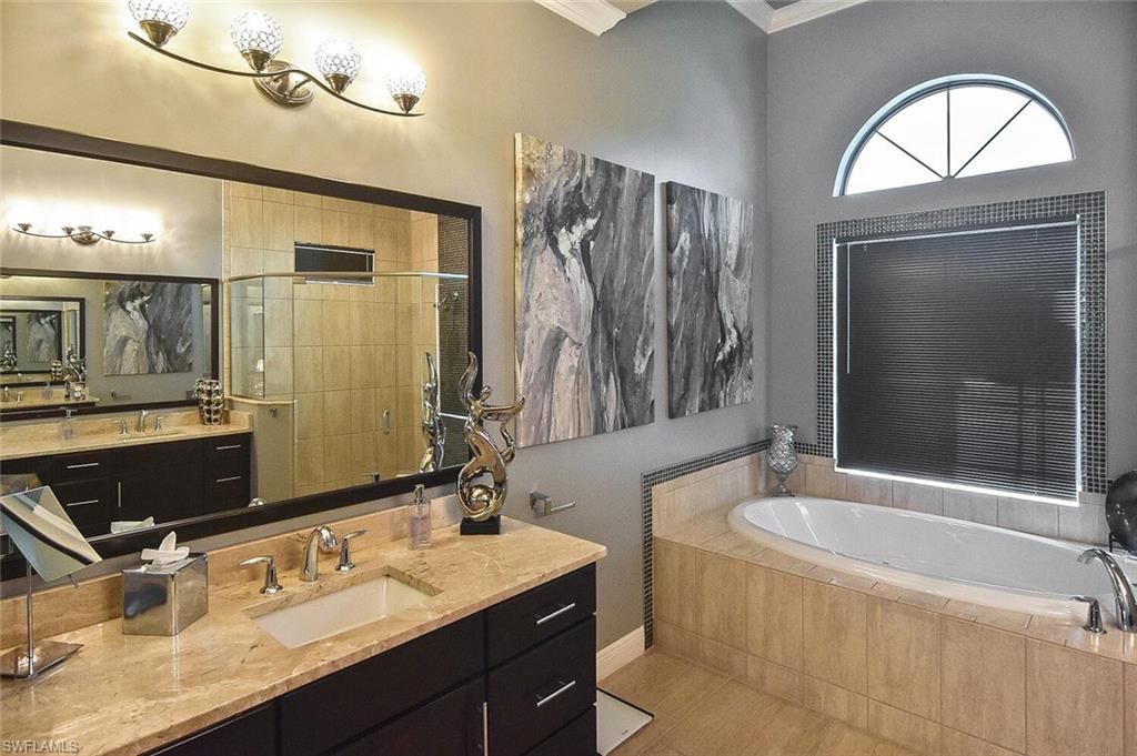 BONITA LAKES - Residential