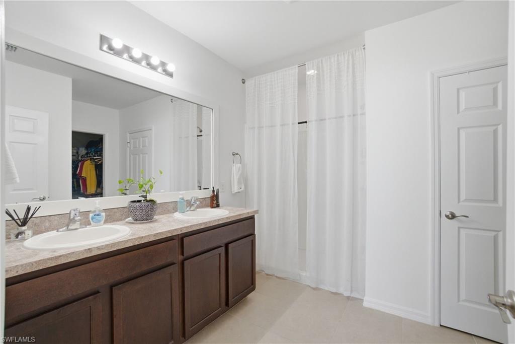 ENTRADA - Residential