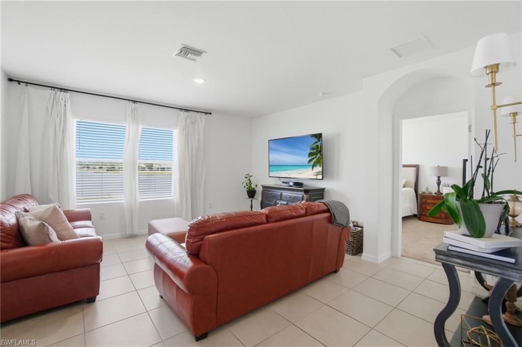 ENTRADA - Residential