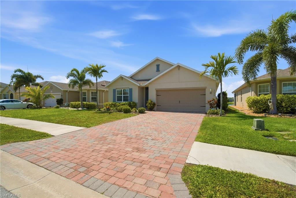 ENTRADA - Residential