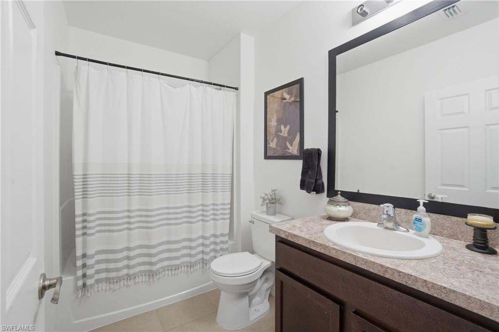 ENTRADA - Residential