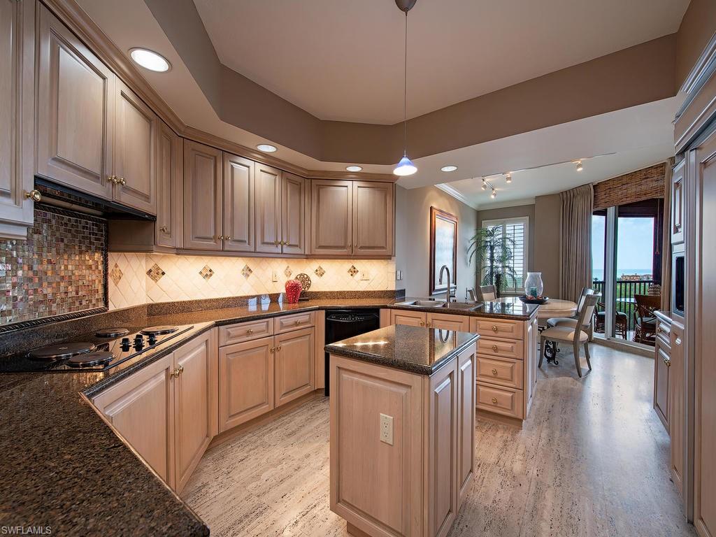 MARQUESA AT BAY COLONY - Residential