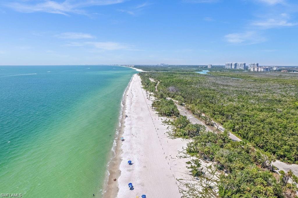 NAPLES PARK - Residential