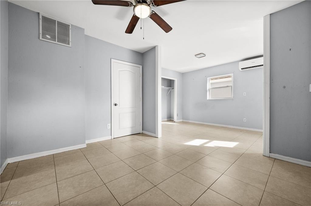 NAPLES PARK - Residential