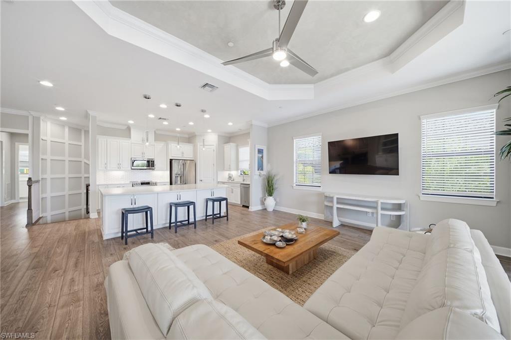 ESPLANADE - Residential