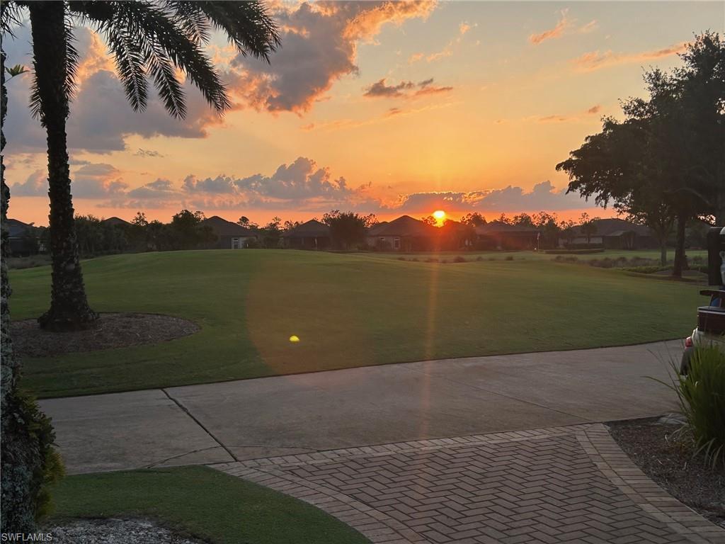 ESPLANADE - Residential