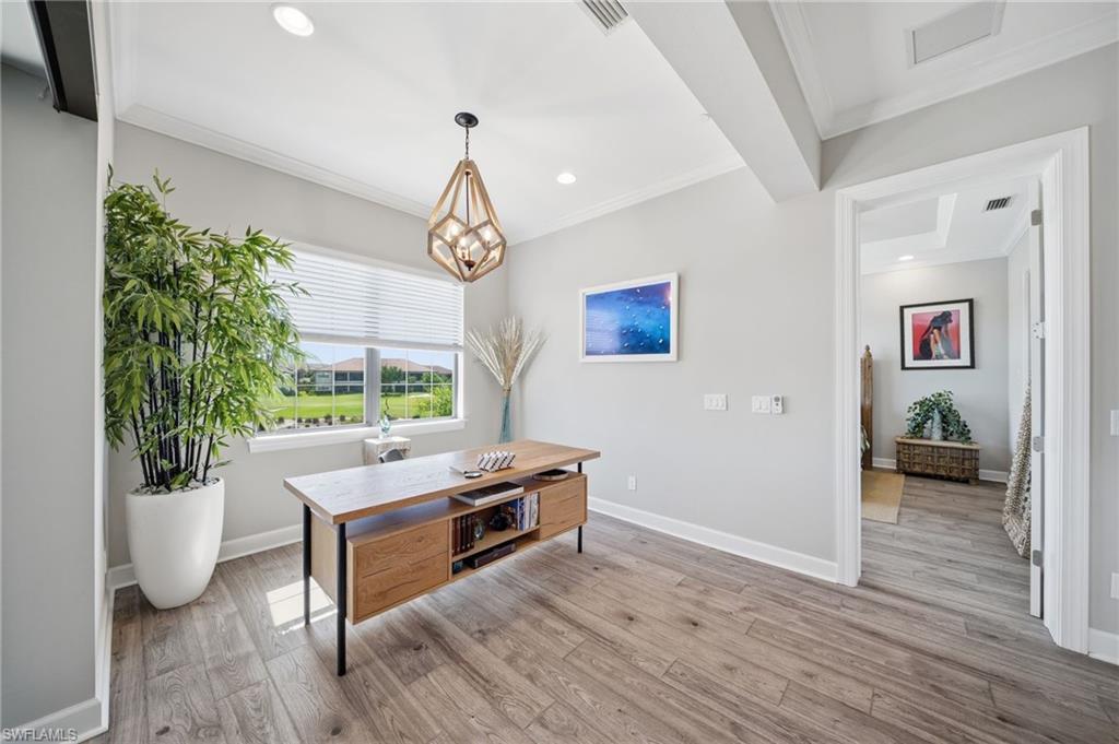 ESPLANADE - Residential