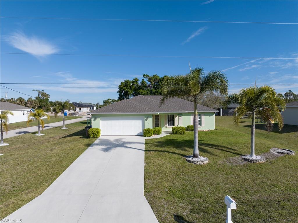 CAPE CORAL - Residential