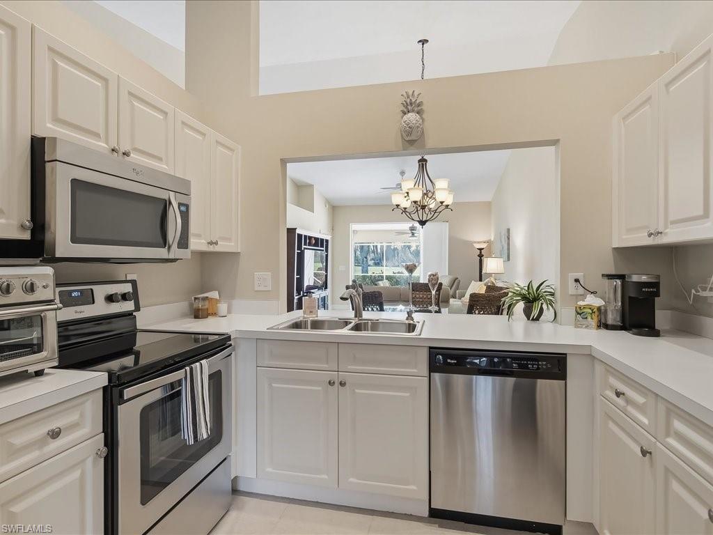 PALOMINO VILLAGE - Residential