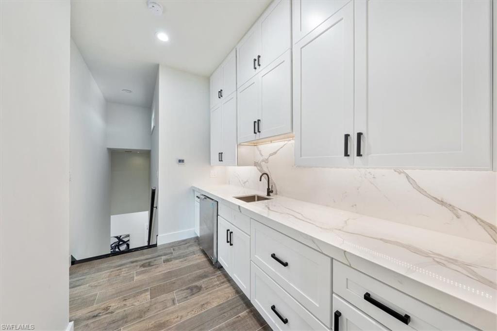 QUAIL WEST - Residential