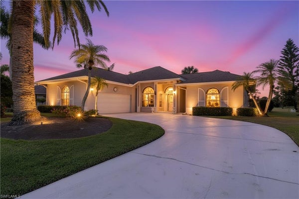 867 SAINT ANDREWS BLVD, NAPLES, FL 34113 - Image ce9187db54a7c4b4e262d51ec4f46ecc/2350442707