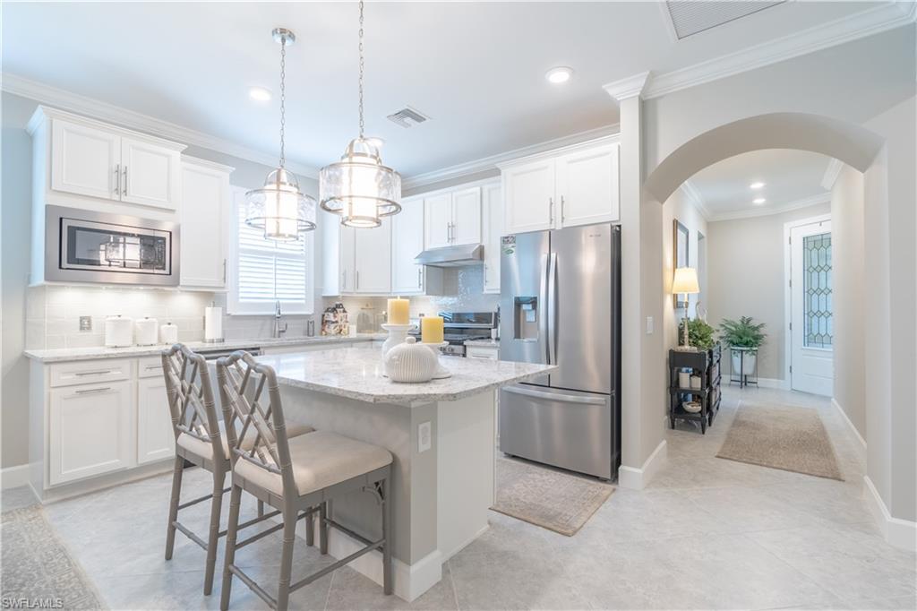 WINDING CYPRESS - Residential