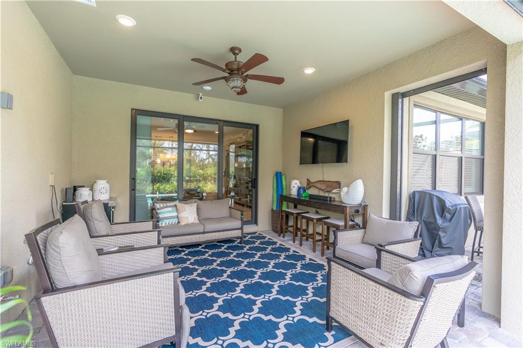 WINDING CYPRESS - Residential