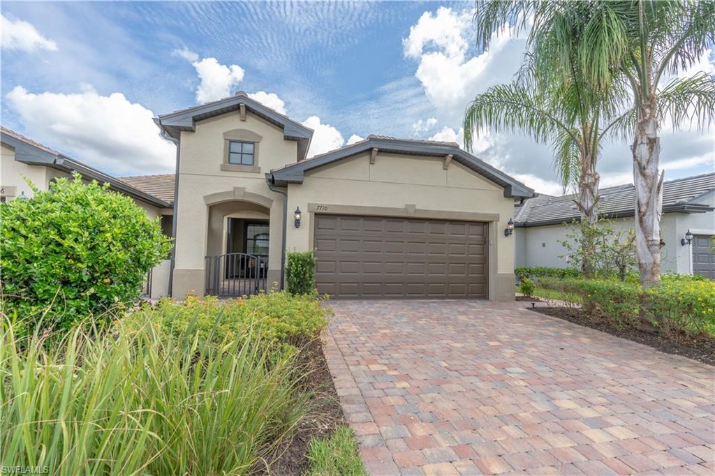 WINDING CYPRESS - Residential