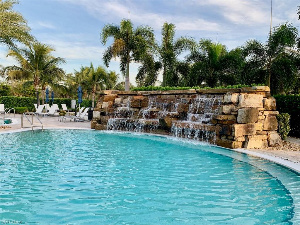 WINDING CYPRESS - Residential