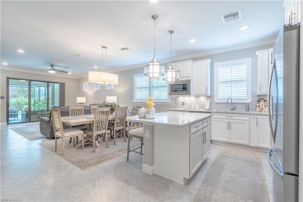 WINDING CYPRESS - Residential