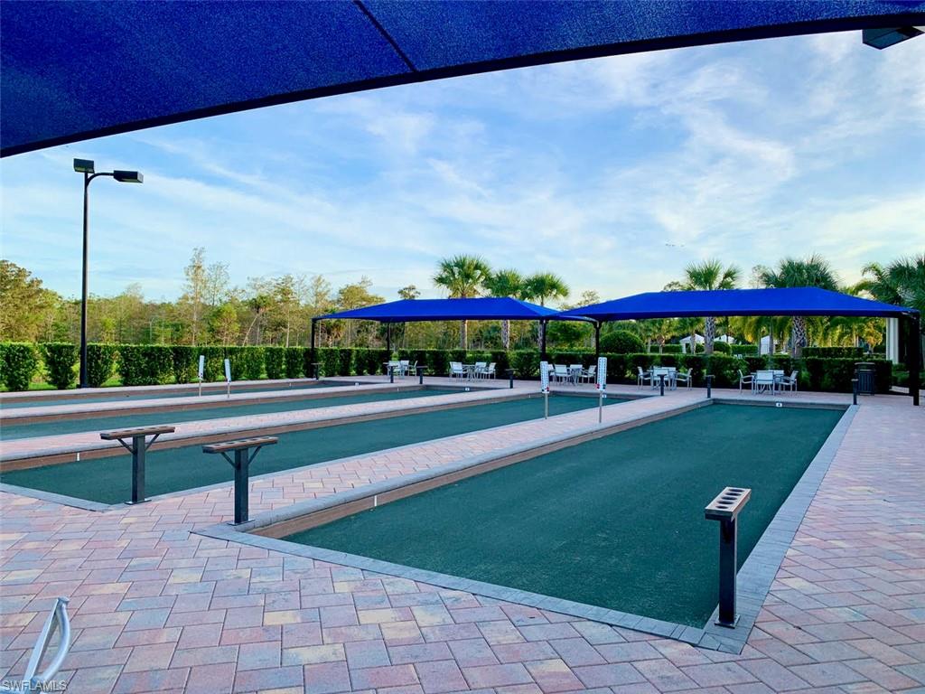 WINDING CYPRESS - Residential