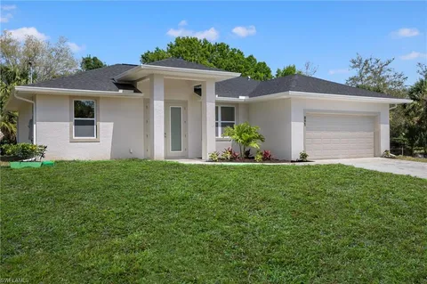 881 Spaulding St E, Lehigh Acres, FL 33974 - #: 225023166
