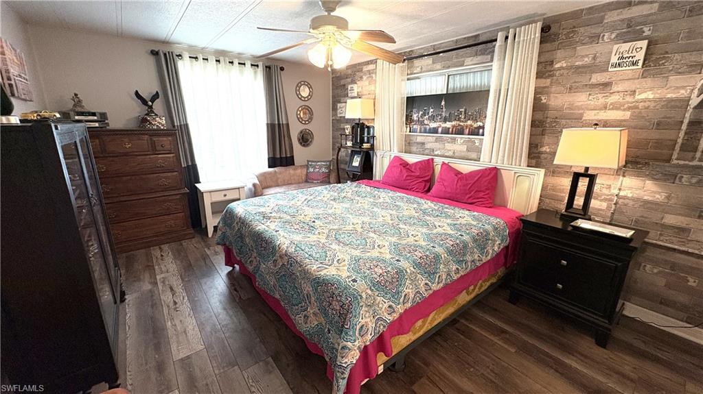 LEESURE VILLAGE - Residential