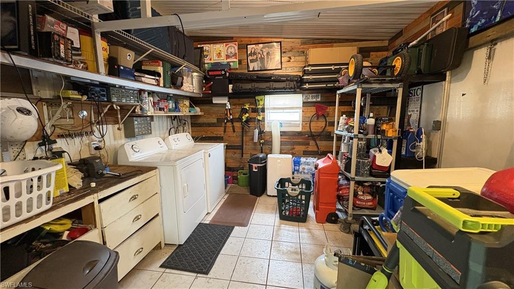 LEESURE VILLAGE - Residential