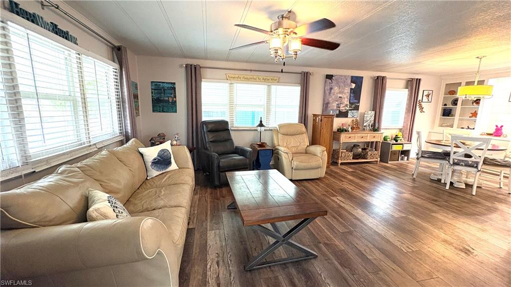 LEESURE VILLAGE - Residential