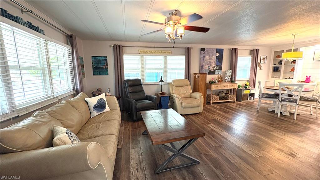 LEESURE VILLAGE - Residential