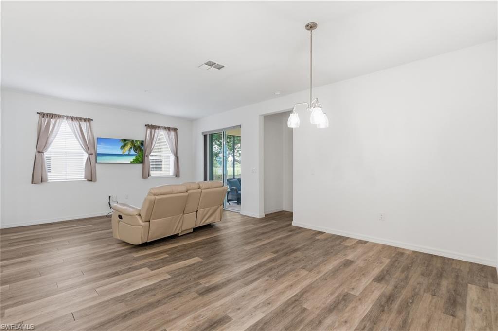 TUSCANY VILLAS - Residential