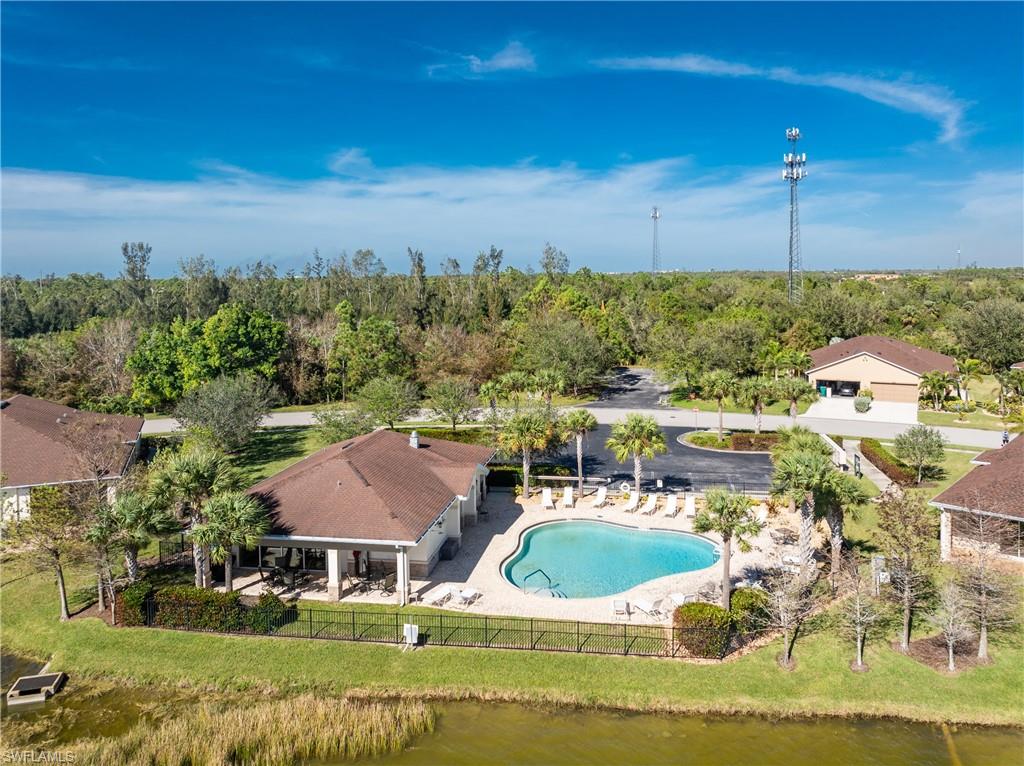 TUSCANY VILLAS - Residential