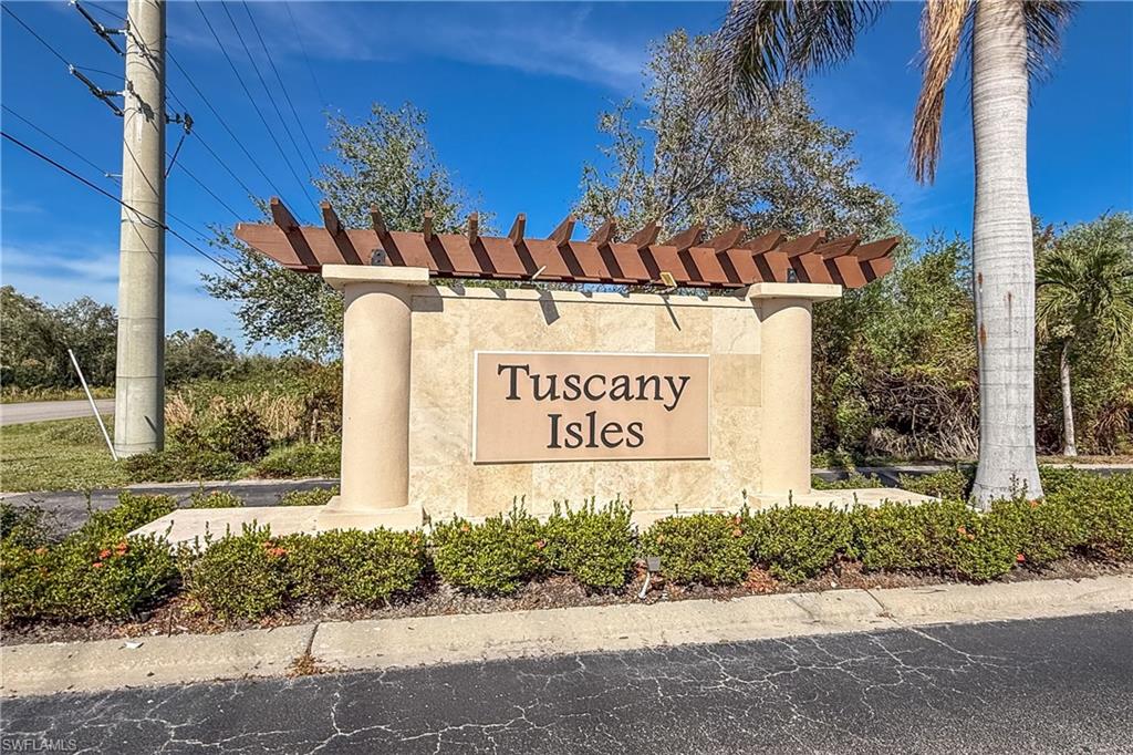 TUSCANY VILLAS - Residential