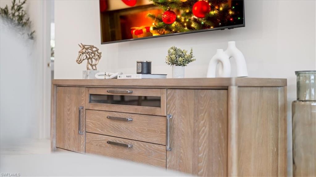 BONITA SPRINGS - Residential Lease