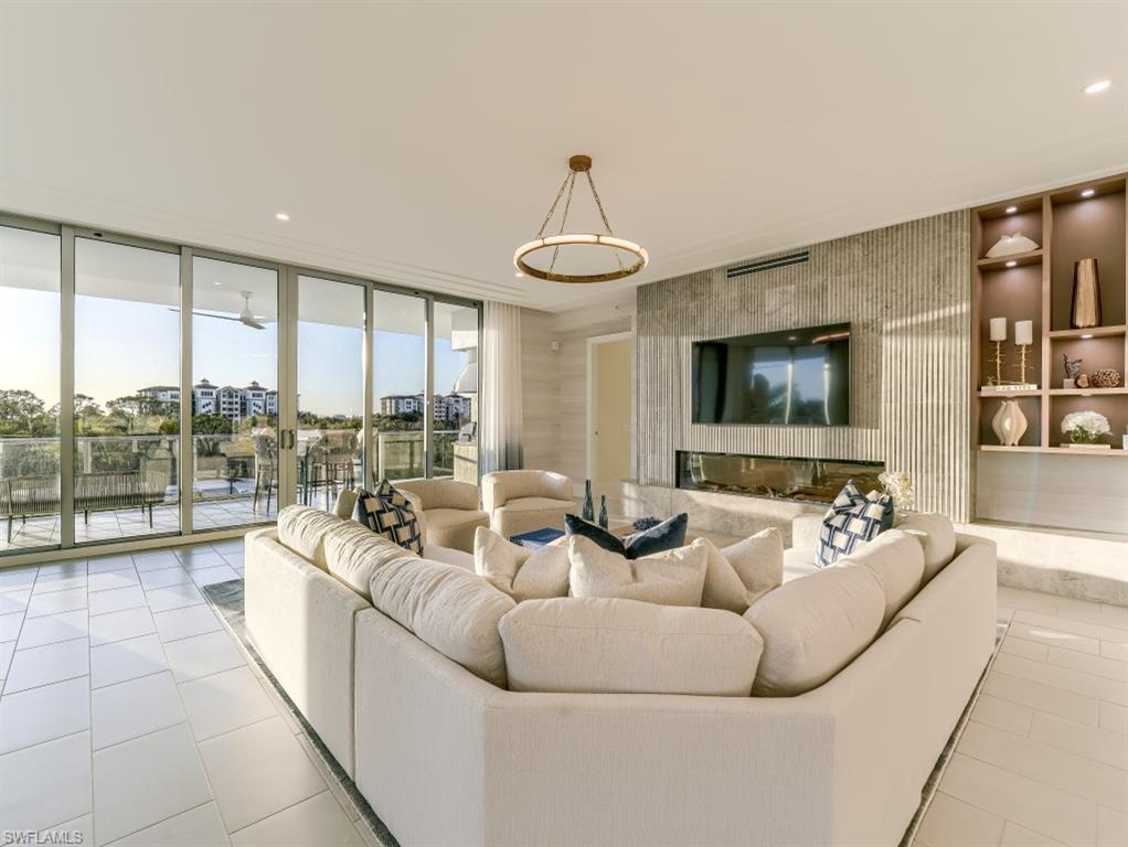 INFINITY AT THE COLONY - Residential