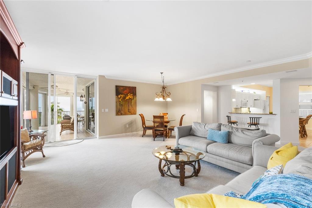 THE SHORES - Residential